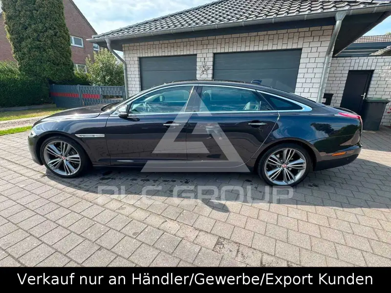 2016 Jaguar XJ