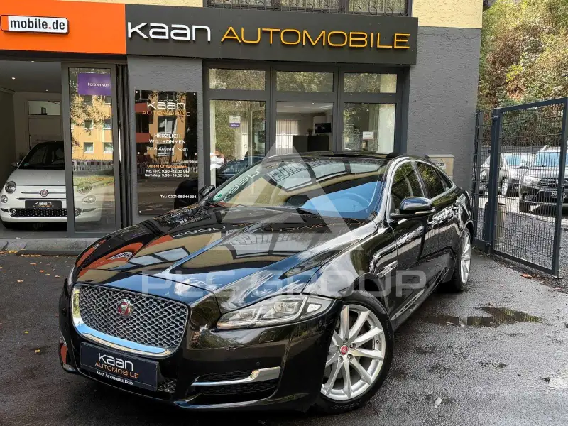 2016 Jaguar XJ