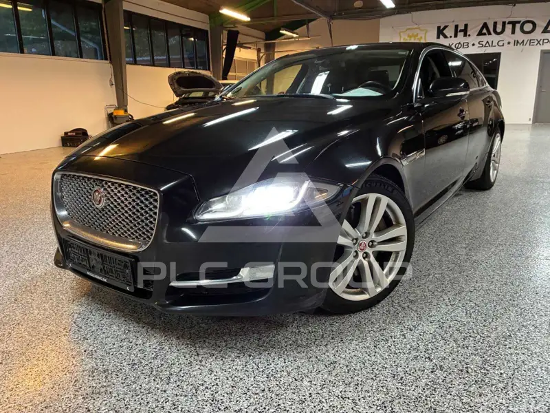 2016 Jaguar XJ