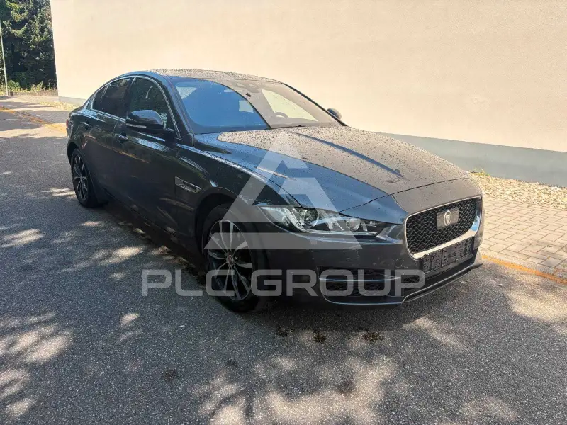 2016 Jaguar XE