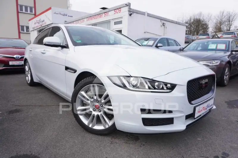 2016 Jaguar XE