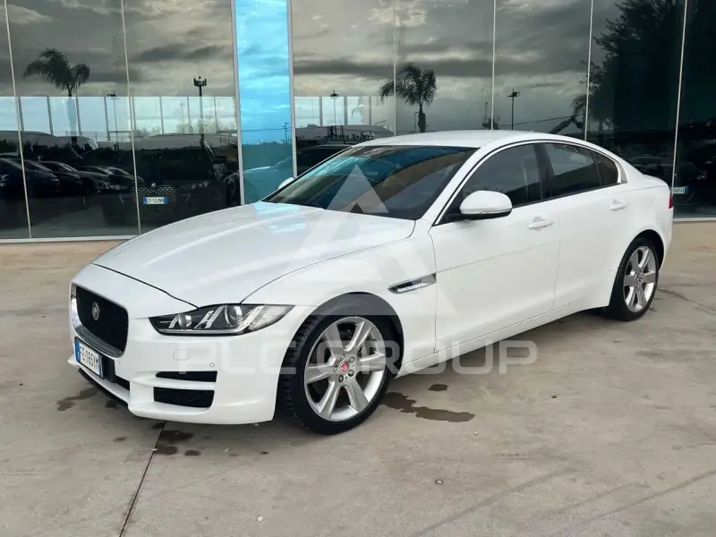 2016 Jaguar XE