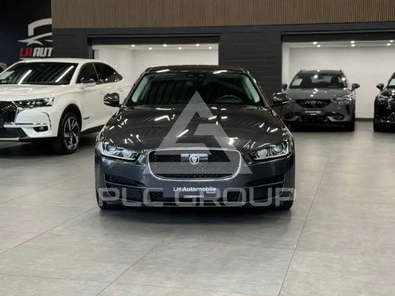 2016 Jaguar XE