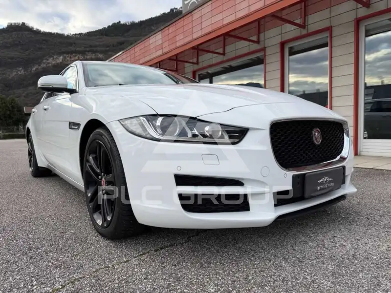 2016 Jaguar XE