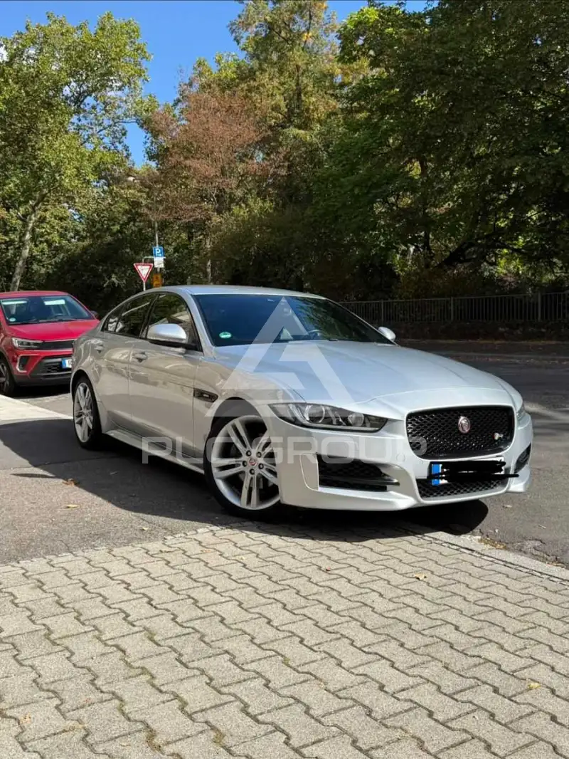 2016 Jaguar XE