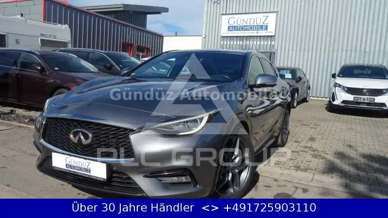 2016 Infinity Q30