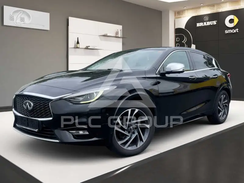 2016 Infinity Q30