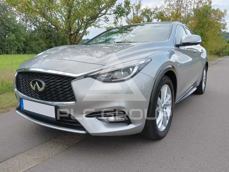 2016 Infinity Q30