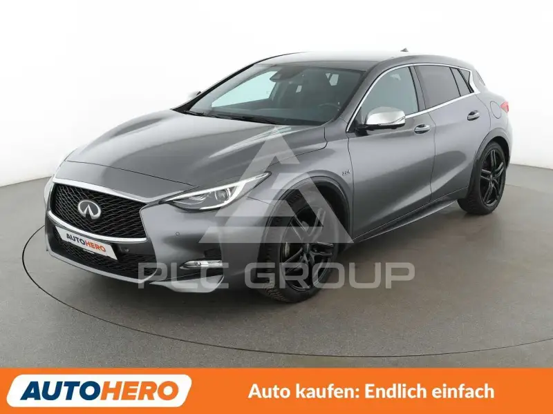 2016 Infinity Q30