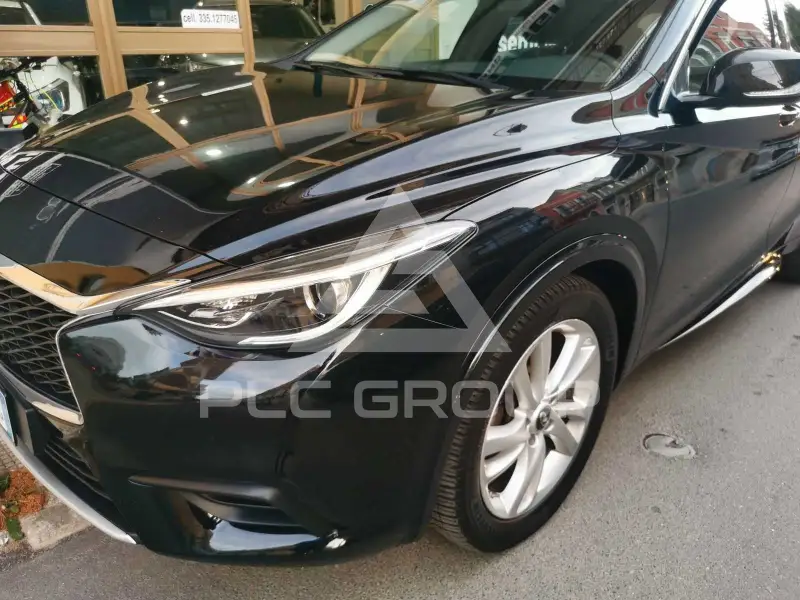 2016 Infinity Q30