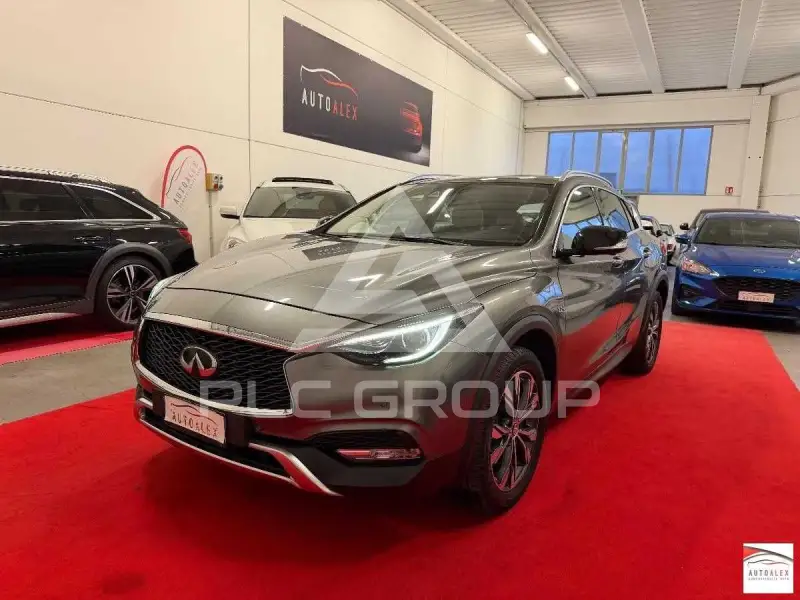 2016 Infinity QX30