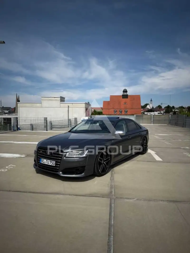 2016 Audi S8