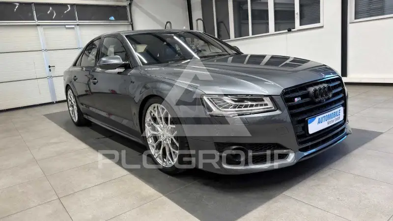 2016 Audi S8