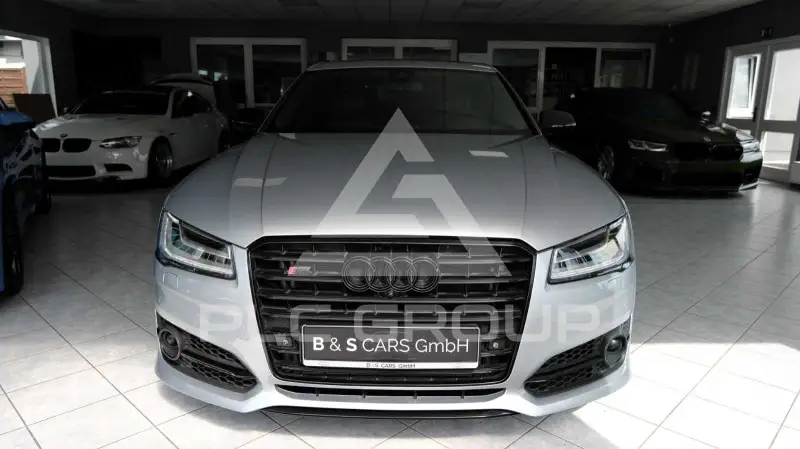 2016 Audi S8