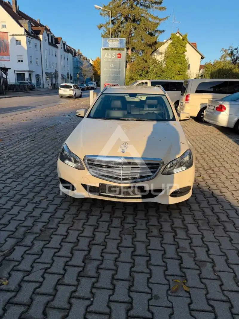 2016 Mercedes Benz E 220