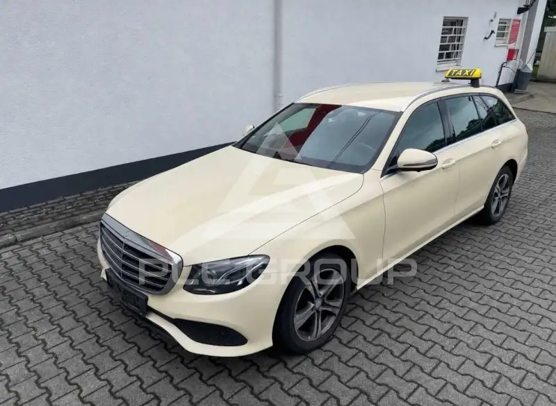 2016 Mercedes Benz E 220