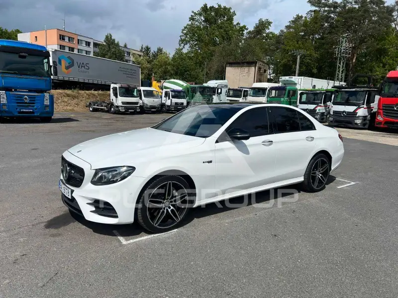 2016 Mercedes Benz E 220