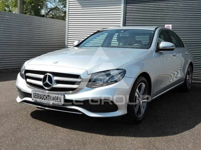 2016 Mercedes Benz E 220