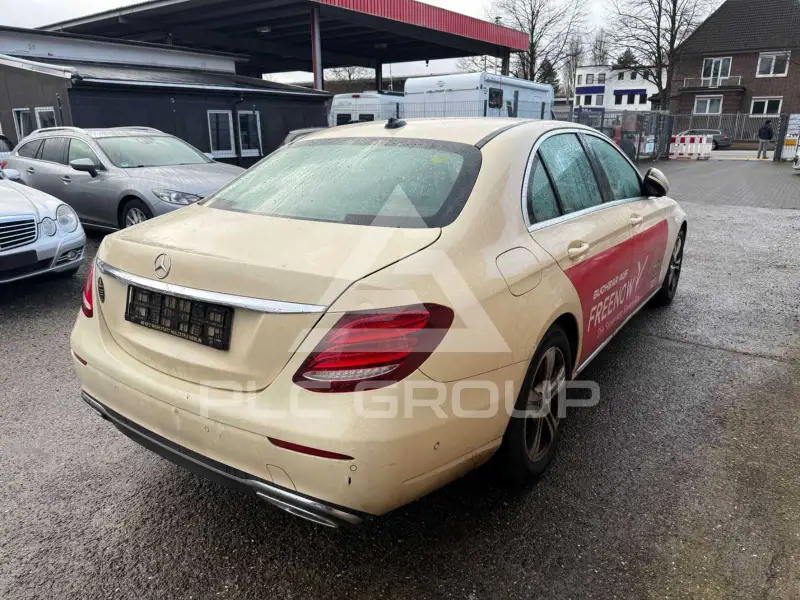 2016 Mercedes Benz E 220