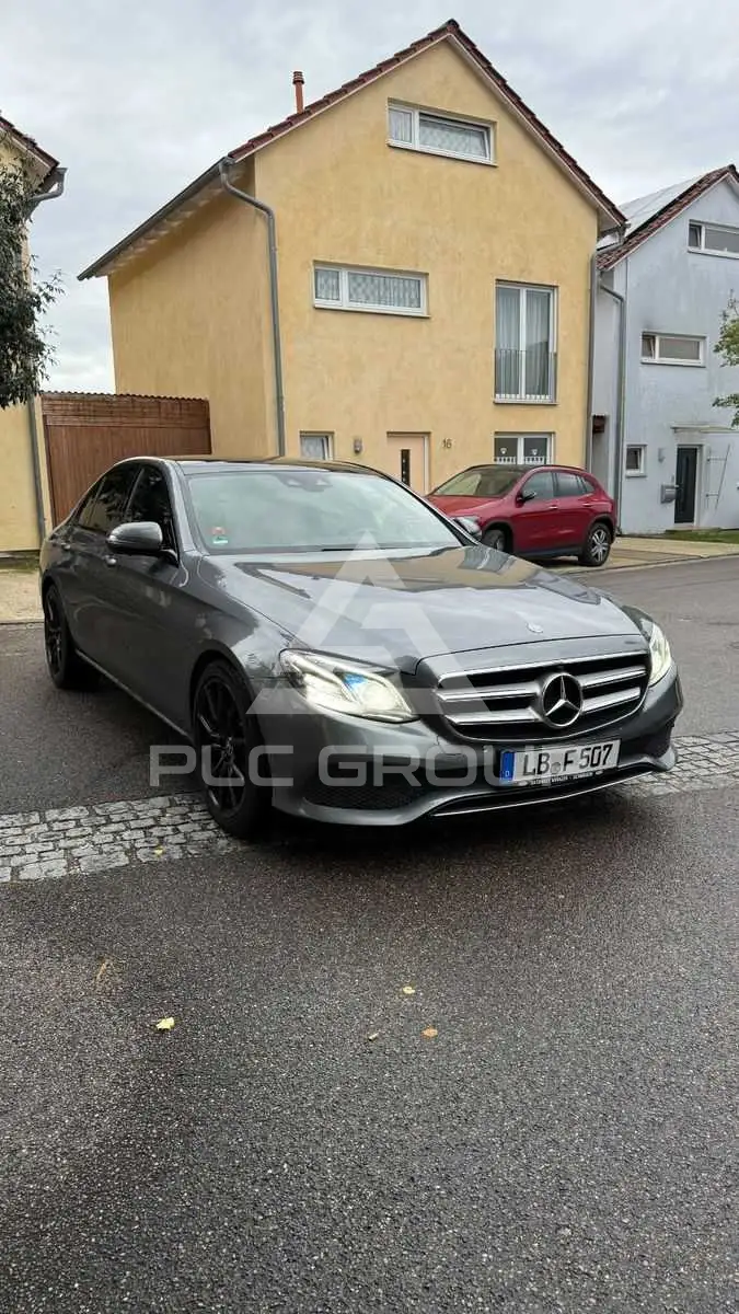 2016 Mercedes Benz E 220
