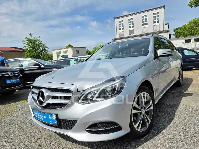 2016 Mercedes Benz E 220