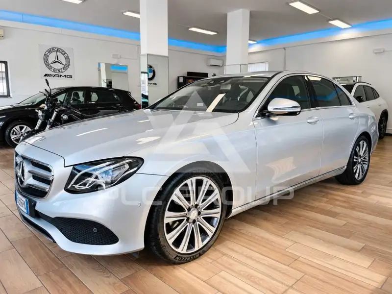 2016 Mercedes Benz E 220