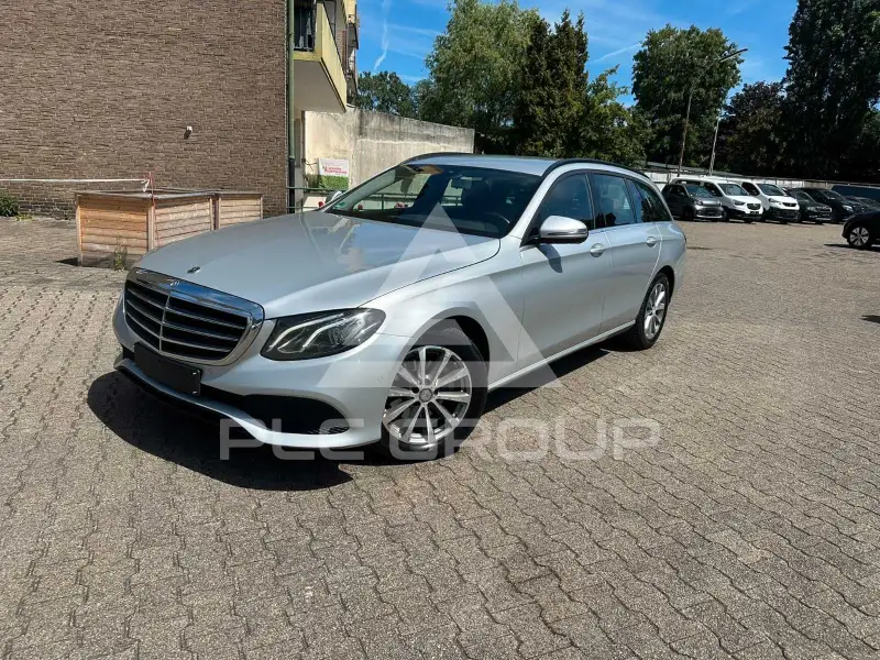 2016 Mercedes Benz E 220