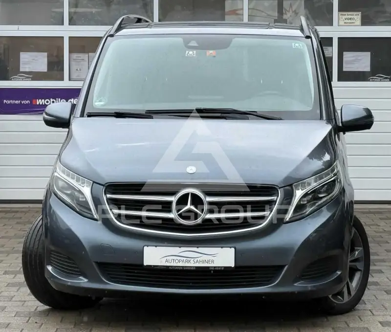 2016 Mercedes Benz V 220