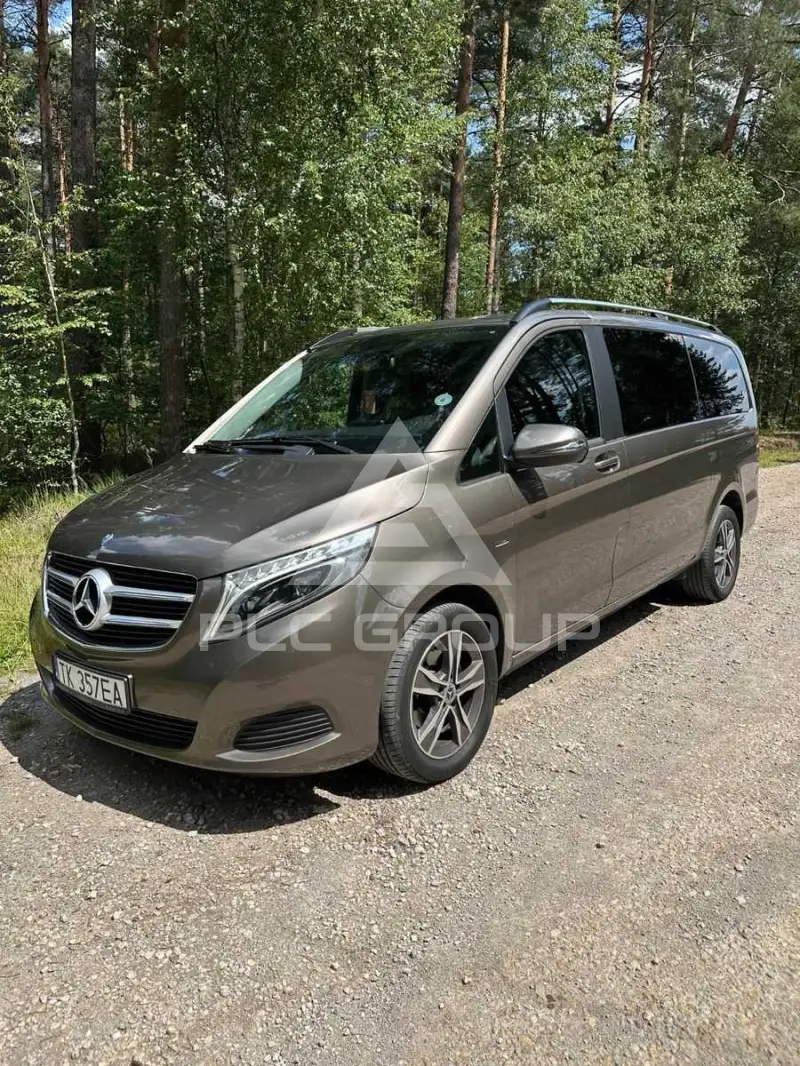 2016 Mercedes Benz V 220