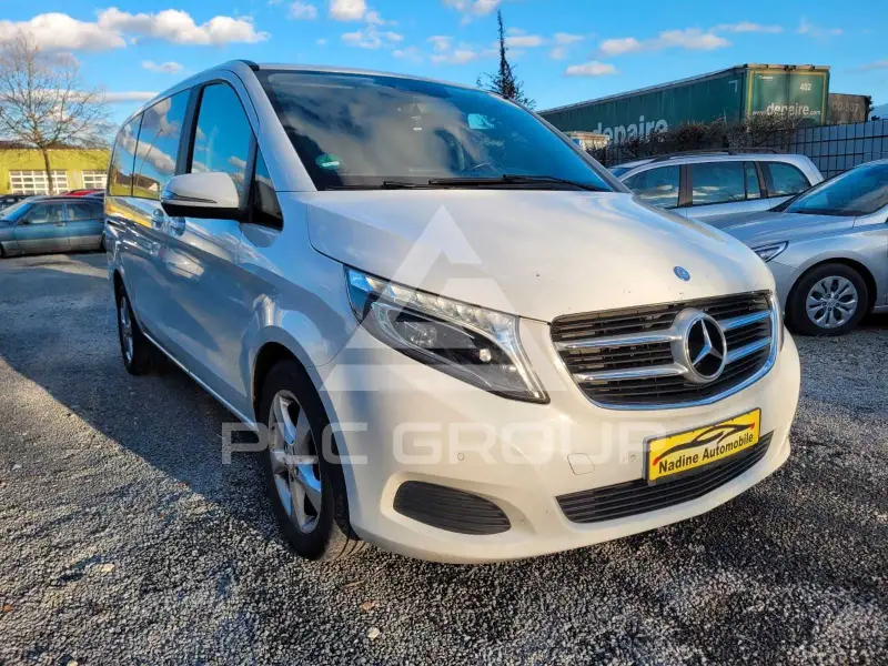 2016 Mercedes Benz V 220