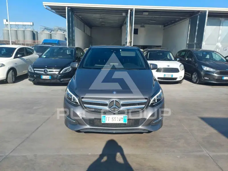 2016 Mercedes Benz B 180