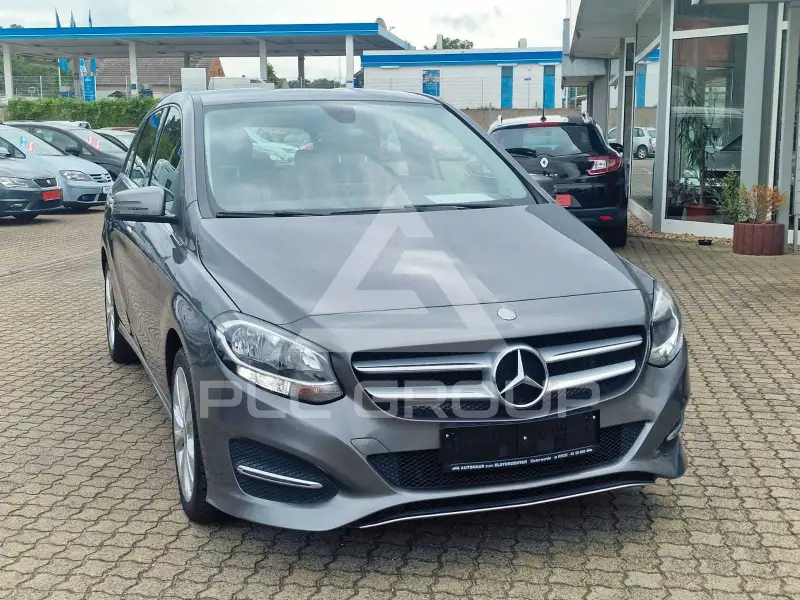 2016 Mercedes Benz B 180