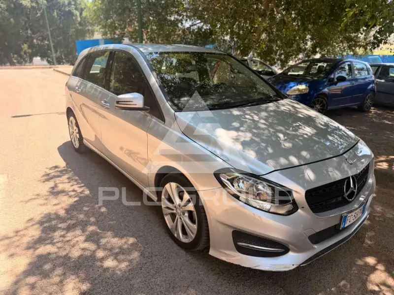 2016 Mercedes Benz B 180