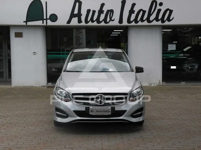 2016 Mercedes Benz B 180