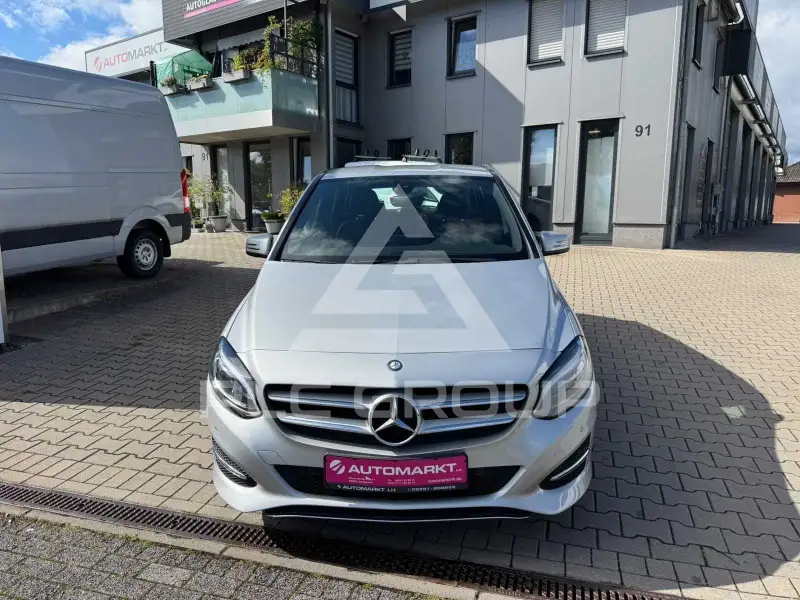 2016 Mercedes Benz B 180