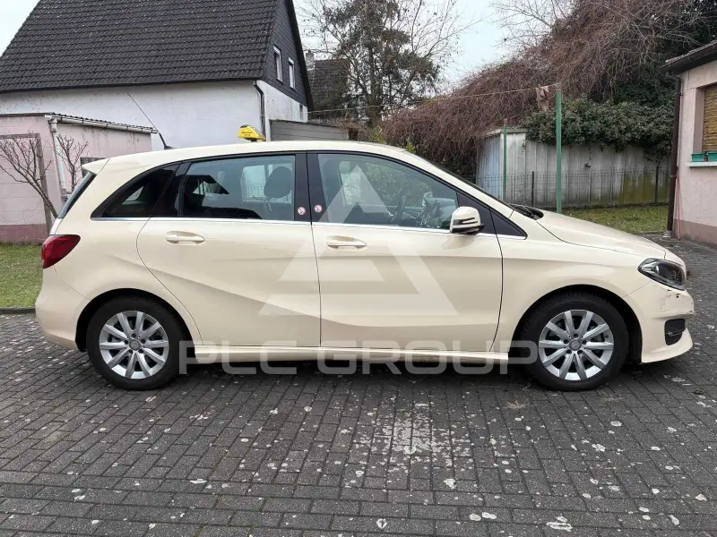 2016 Mercedes Benz B 180
