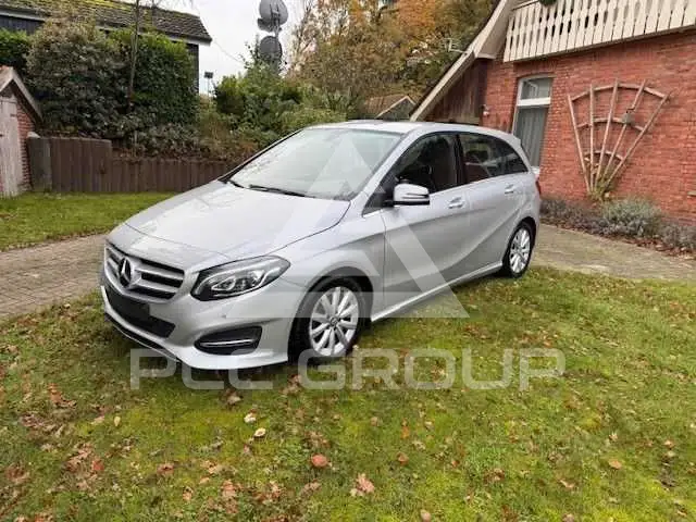 2016 Mercedes Benz B 180