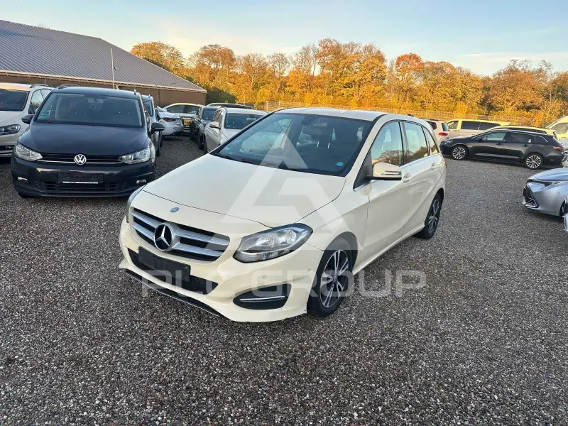 2016 Mercedes Benz B 180