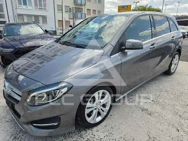 2016 Mercedes Benz B 220