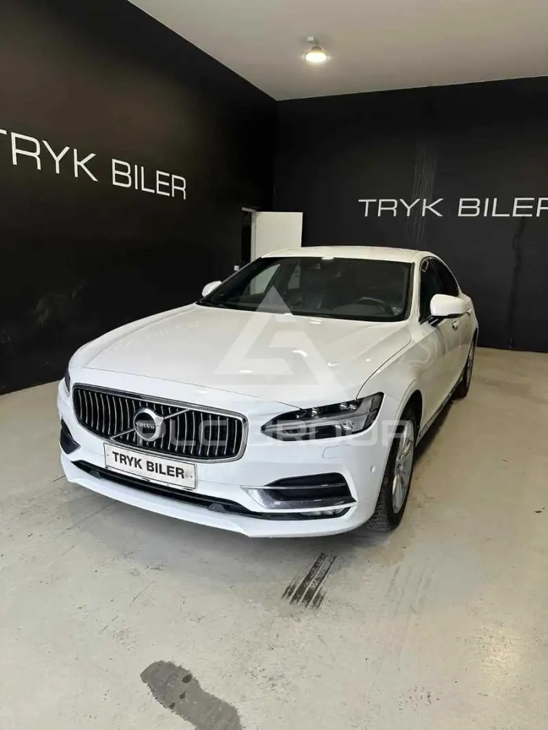 2016 Volvo S90