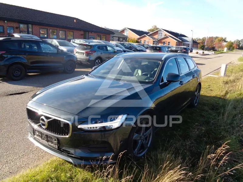 2016 Volvo V90