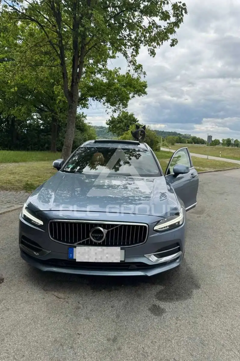 2016 Volvo V90