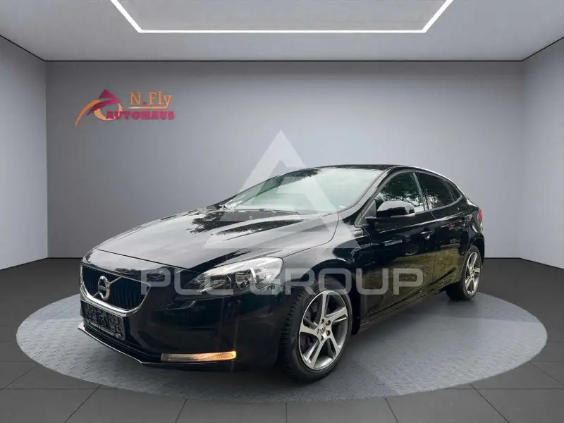 2016 Volvo V40