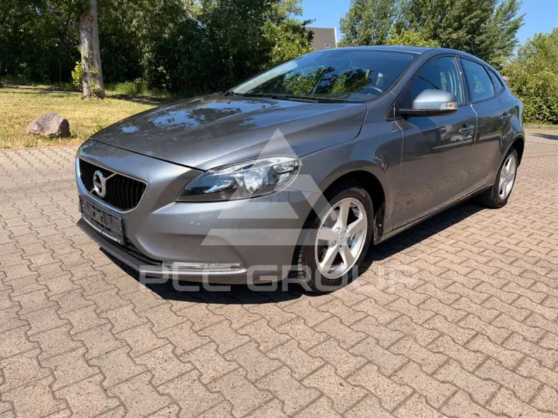 2016 Volvo V40