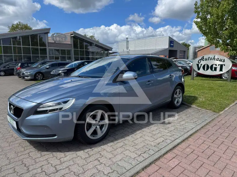 2016 Volvo V40