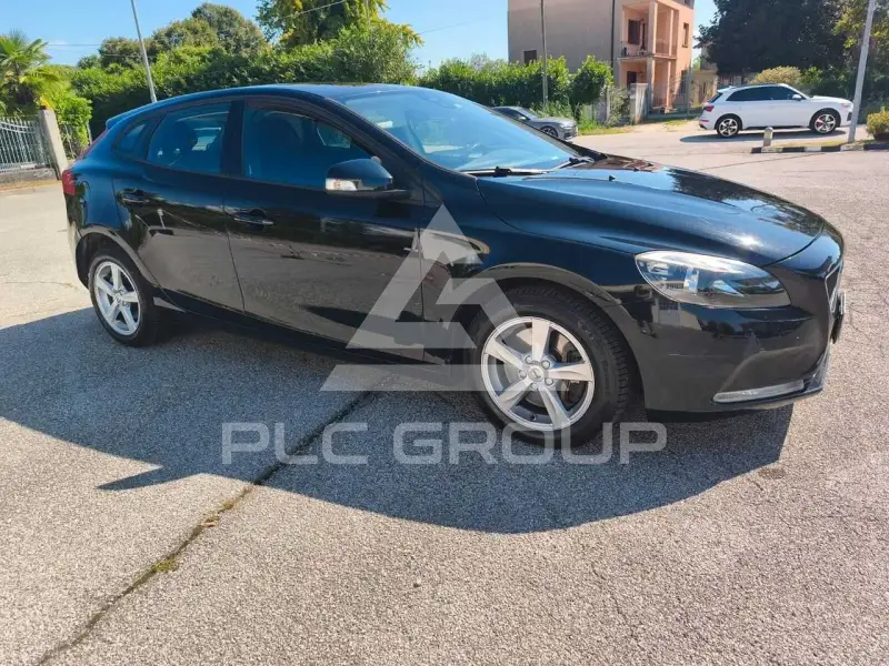 2016 Volvo V40