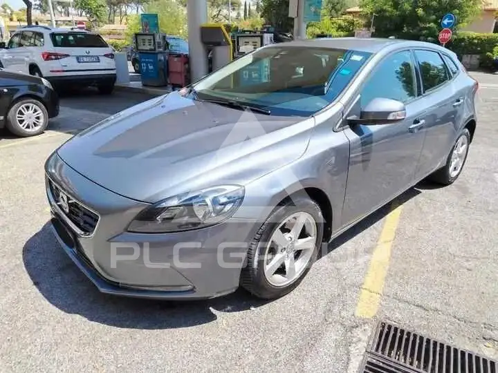 2016 Volvo V40