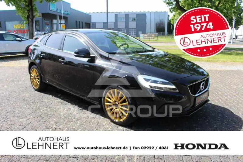 2016 Volvo V40