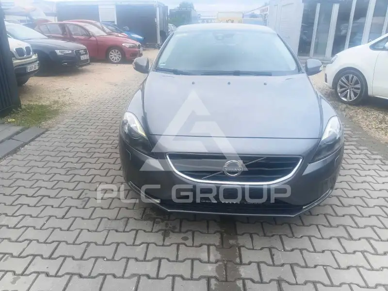 2016 Volvo V40