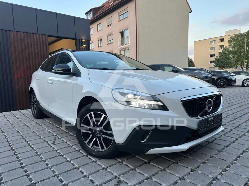 2016 Volvo V40